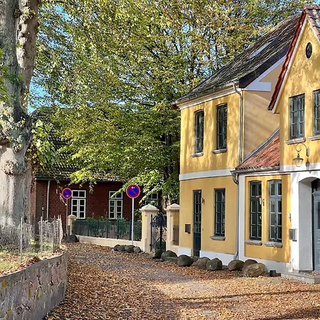 Nikolaj - Historisches Pastorat Villa Fehmarn