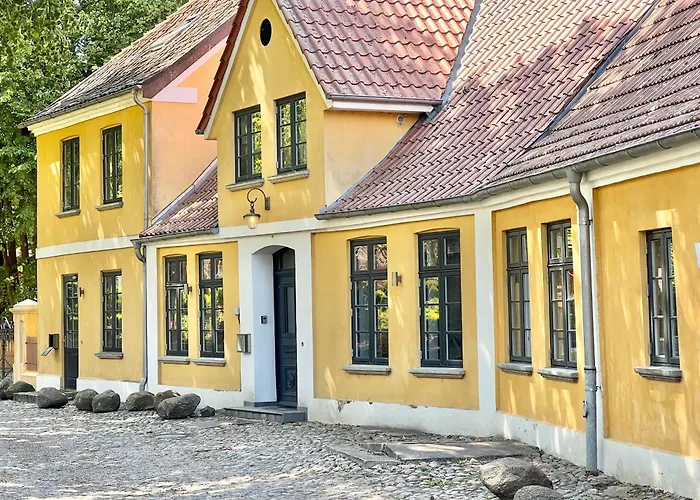 Nikolaj - Historisches Pastorat Villa